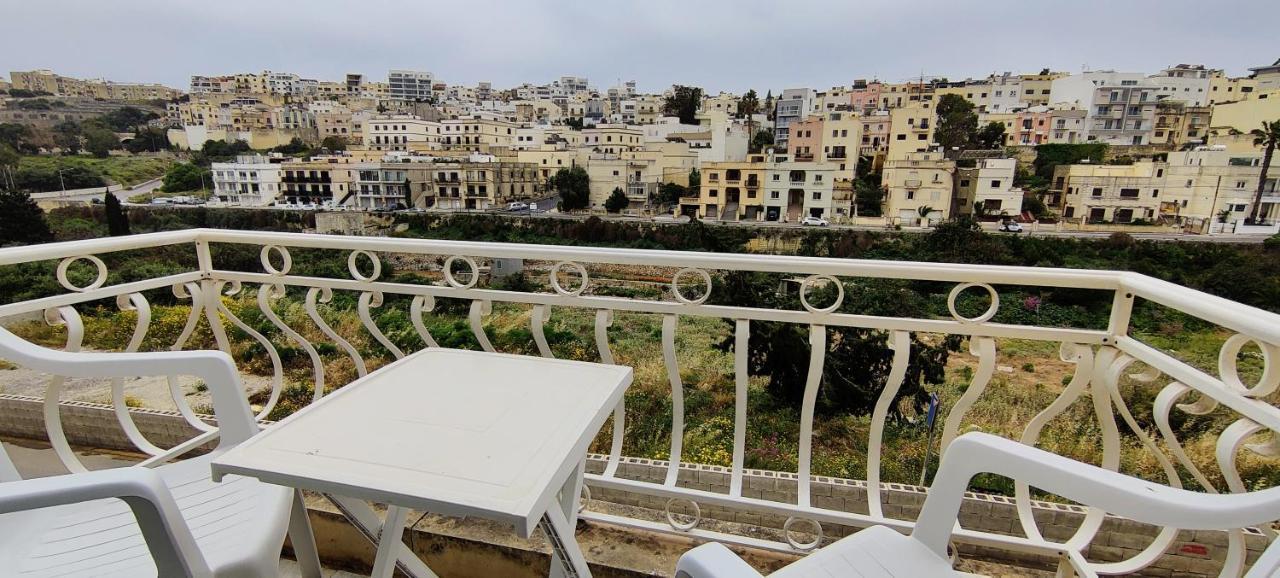 Villa Arjuza - Private Self Catering Bedrooms With Bathroom Is-Swieqi Eksteriør bilde